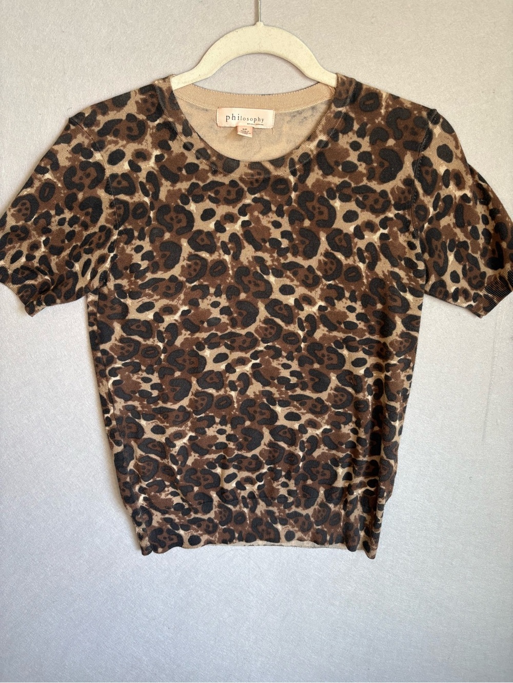 Philosophy Leopard Print Short-Sleeve Viscose Top Sz S anthro chic Classic